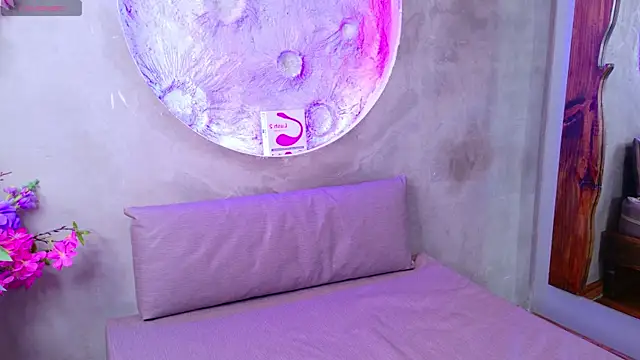 dojacandice online show from 6, 4, 2026