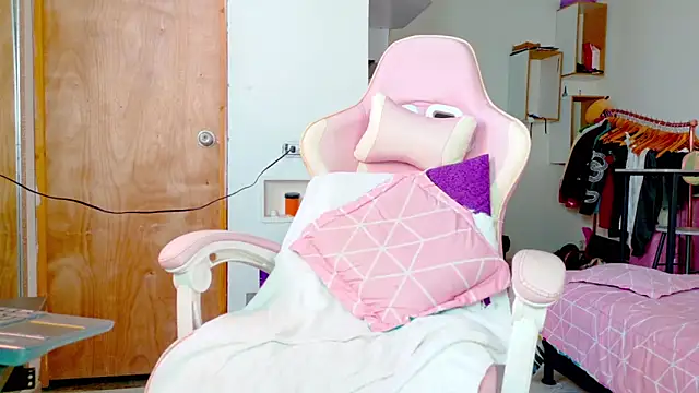 the queen aleja online show from 29, 3, 2026