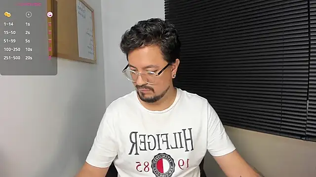 Snapshot of DaviidEvans_ chatting on 11, 12, 2024 DaviidEvans  online show from 11, 12, 2024