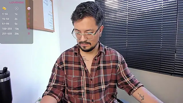 Snapshot of DaviidEvans_ chatting on 19, 12, 2024 DaviidEvans  online show from 19, 12, 2024
