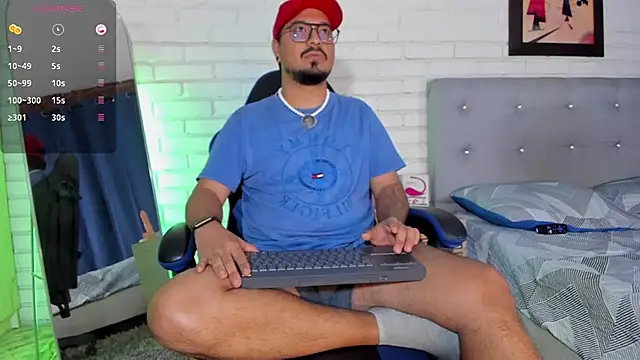 Snapshot of DaviidEvans_ chatting on 21, 9, 2025 DaviidEvans  online show from 21, 9, 2025