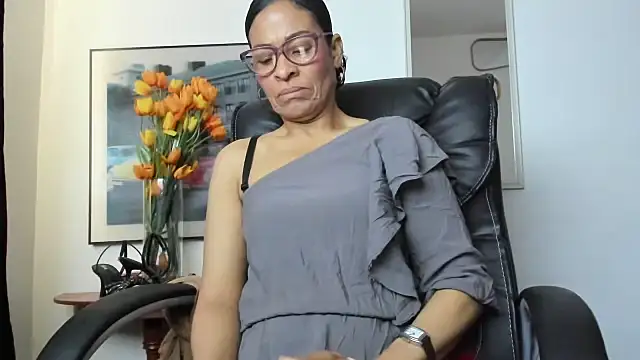 Snapshot of Aries_Mature chatting on 30, 10, 2025 Aries Mature online show from 30, 10, 2025