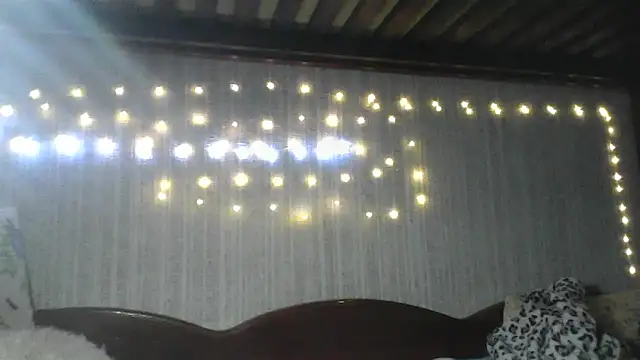 Snapshot of Alma_Evelynne chatting on 28, 4, 2026 Alma Evelynne online show from 28, 4, 2026