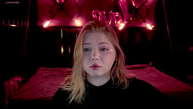 Snapshot of Tinker_Belll chatting on 19, 2, 2026 Tinker Belll online show from 19, 2, 2026