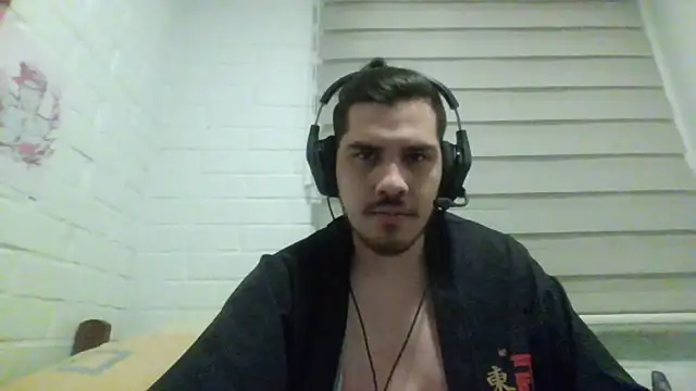 hung weeb online show from 18, 11, 2025