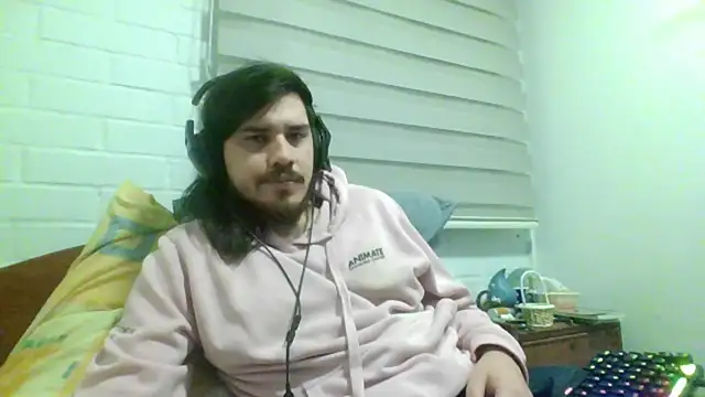 Snapshot of hung_weeb chatting on 27, 4, 2026 hung weeb online show from 27, 4, 2026