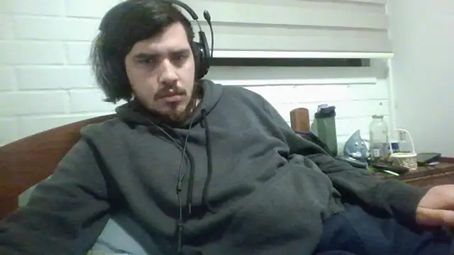 Snapshot of hung_weeb chatting on 25, 6, 2026 hung weeb online show from 25, 6, 2026