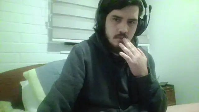 Snapshot of hung_weeb chatting on 1, 7, 2026 hung weeb online show from 1, 7, 2026