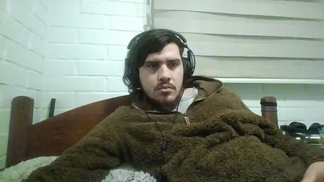 Snapshot of hung_weeb chatting on 26, 7, 2026 hung weeb online show from 26, 7, 2026