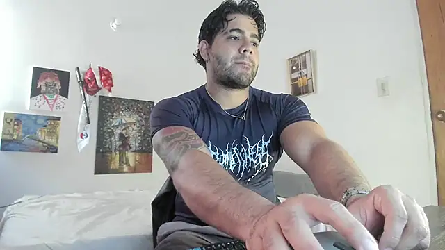 Snapshot of _Coddygold_ chatting on 1, 1, 2025  Coddygold  online show from 1, 1, 2025