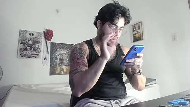 Snapshot of _Coddygold_ chatting on 5, 1, 2025  Coddygold  online show from 5, 1, 2025