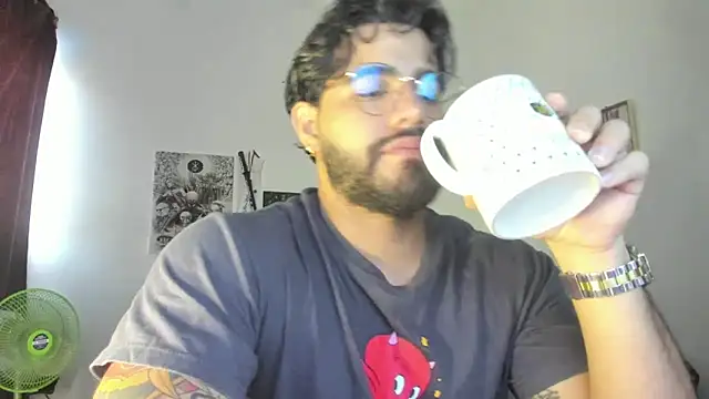 Snapshot of _Coddygold_ chatting on 4, 2, 2025  Coddygold  online show from 4, 2, 2025