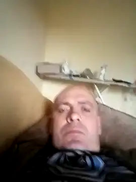 Snapshot of Robertvirt chatting on 23, 9, 2025 Robertvirt online show from 23, 9, 2025