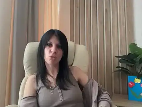 Snapshot of InjaAtHome chatting on 20, 4, 2026 InjaAtHome online show from 20, 4, 2026