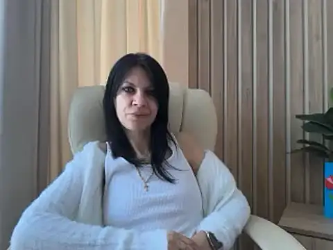 Snapshot of InjaAtHome chatting on 22, 4, 2026 InjaAtHome online show from 22, 4, 2026