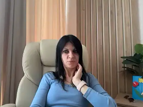 Snapshot of InjaAtHome chatting on 20, 5, 2026 InjaAtHome online show from 20, 5, 2026