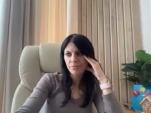 Snapshot of InjaAtHome chatting on 27, 5, 2026 InjaAtHome online show from 27, 5, 2026