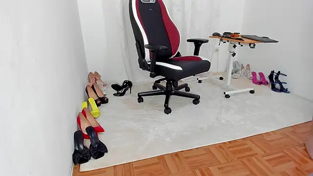 Snapshot of gingirel_ chatting on 7, 3, 2025 gingirel  online show from 7, 3, 2025