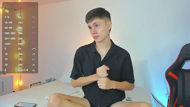 Snapshot of DustinLevine chatting on 27, 1, 2025 DustinLevine online show from 27, 1, 2025