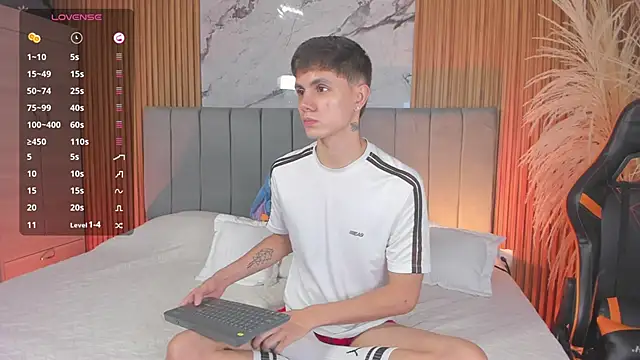 Snapshot of DustinLevine chatting on 20, 2, 2026 DustinLevine online show from 20, 2, 2026