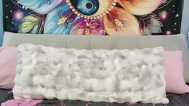 SaraBearXo online show from 28, 2, 2026