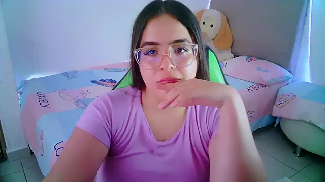 Snapshot of _alicia_z chatting on 28, 1, 2025 alicia z online show from 28, 1, 2025