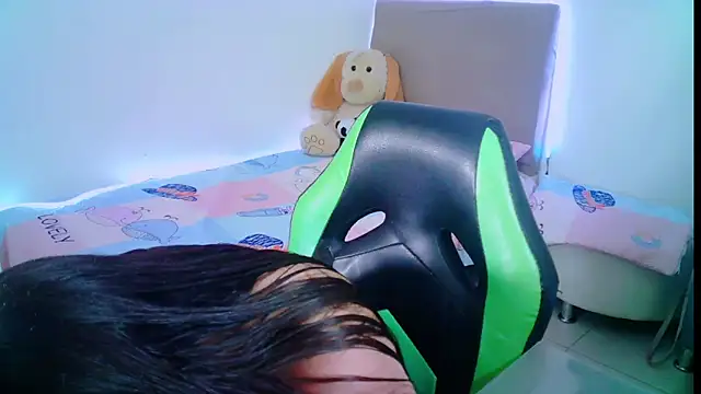 Snapshot of _alicia_z chatting on 1, 2, 2025 alicia z online show from 1, 2, 2025