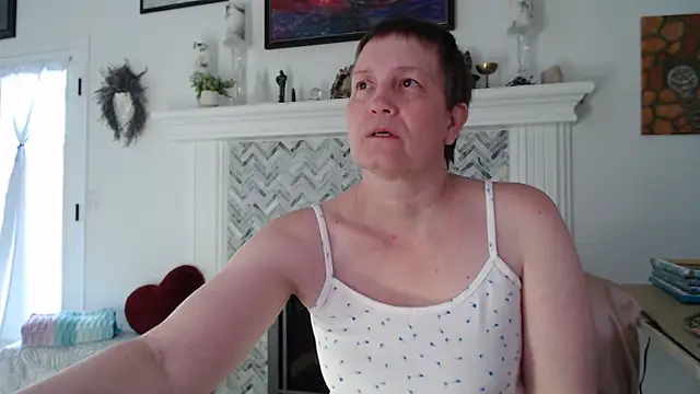 AuroraWillows online show from 10, 3, 2026