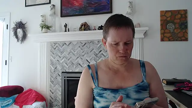 AuroraWillows online show from 13, 4, 2026