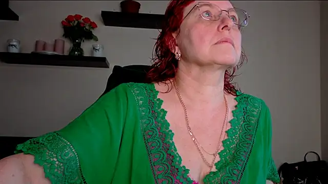 Snapshot of JoannaAndNeighbour chatting on 21, 6, 2026 JoannaAndNeighbour online show from 21, 6, 2026