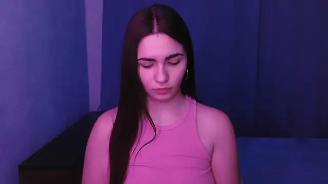 HannahMeid online show from 3, 2, 2025