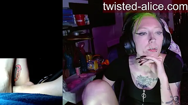 Snapshot of alicewonder09 chatting on 7, 6, 2026 alicewonder09 online show from 7, 6, 2026
