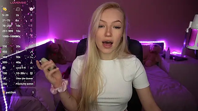 AmandaFiree online show from 24, 2, 2025