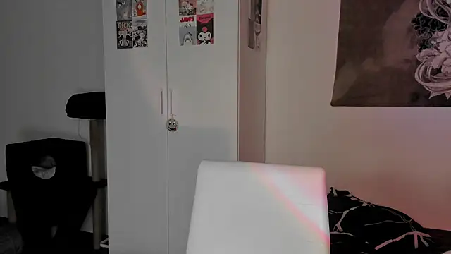 t0riayun0 online show from 5, 12, 2024