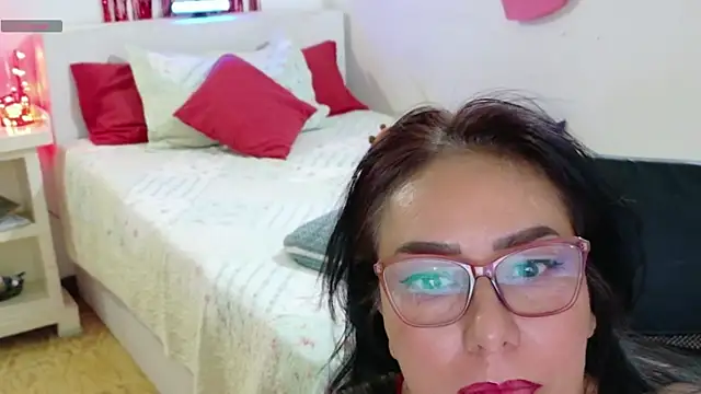 Snapshot of hottplay chatting on 12, 2, 2026 hottplay online show from 12, 2, 2026