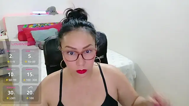 Snapshot of hottplay chatting on 22, 5, 2026 hottplay online show from 22, 5, 2026