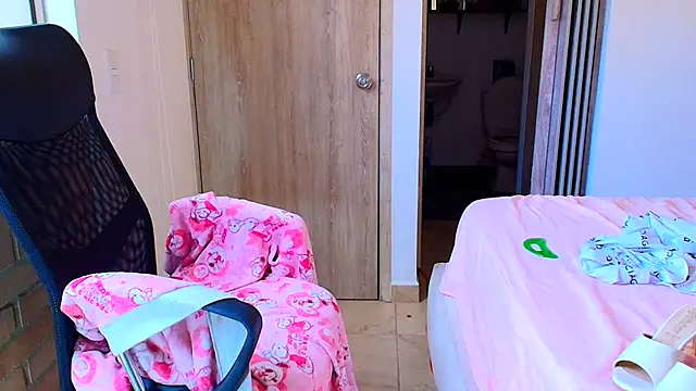 sara2520 online show from 13, 12, 2025