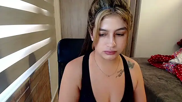 Snapshot of sara2520 chatting on 27, 7, 2026 sara2520 online show from 27, 7, 2026