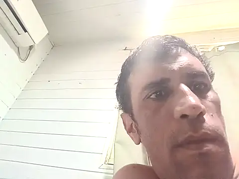 Hotcasados69 online show from 12, 4, 2026