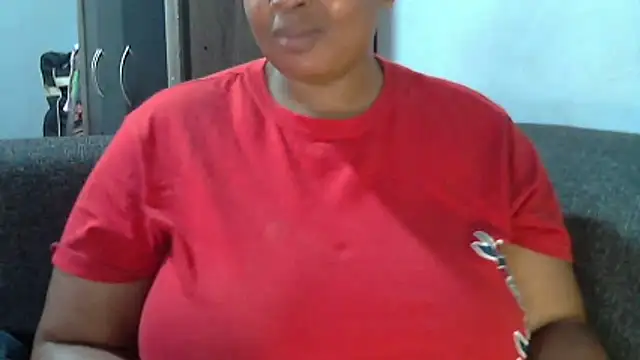 Snapshot of Sexy-queen99xx chatting on 12, 5, 2026 Sexy-queen99xx online show from 12, 5, 2026