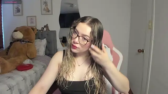 Snapshot of samysweet_8 chatting on 16, 4, 2026 samysweet 8 online show from 16, 4, 2026