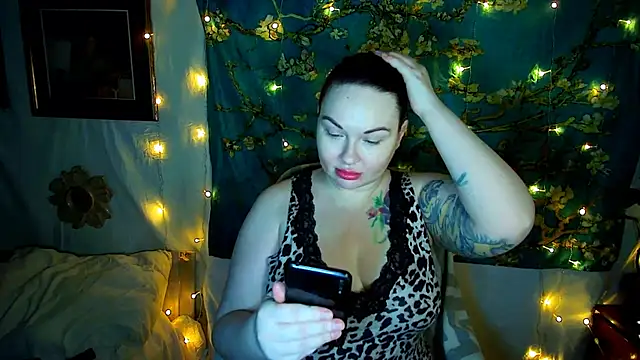 Victoria Marks online show from 26, 1, 2025