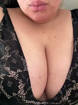 Snapshot of bigboobsbrazilian chatting on 27, 5, 2026 bigboobsbrazilian online show from 27, 5, 2026