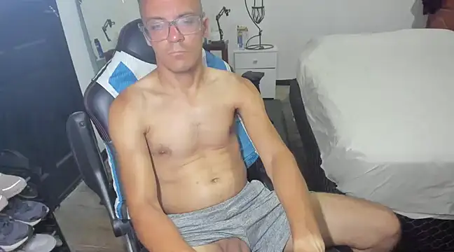 guachin hunk online show from 16, 2, 2025