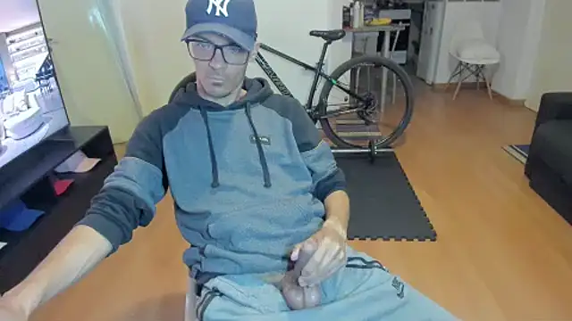 guachin hunk online show from 13, 9, 2025