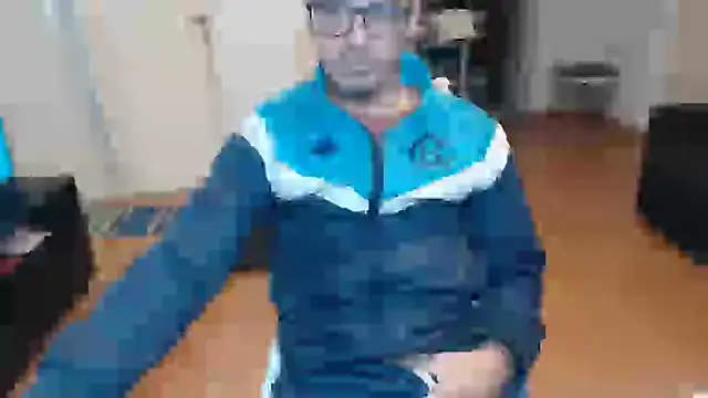 Snapshot of guachin_hunk chatting on 15, 6, 2026 guachin hunk online show from 15, 6, 2026