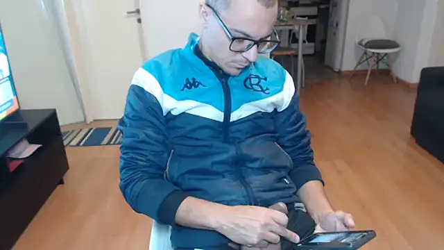 Snapshot of guachin_hunk chatting on 19, 6, 2026 guachin hunk online show from 19, 6, 2026