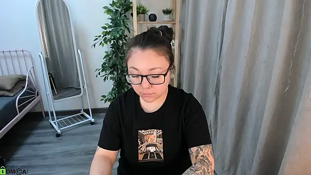 Snapshot of gentle_muse chatting on 13, 4, 2026 gentle muse online show from 13, 4, 2026