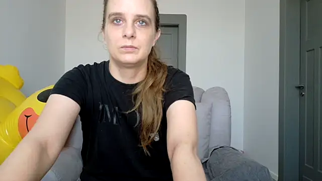 Snapshot of LadyChantale chatting on 11, 7, 2026 LadyChantale online show from 11, 7, 2026