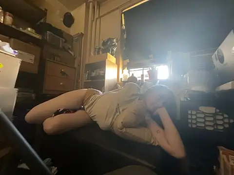 Snowbunnycake 131 online show from 20, 6, 2026